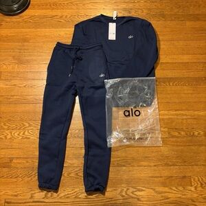 Alo Navy Set - Comfortable Activewear